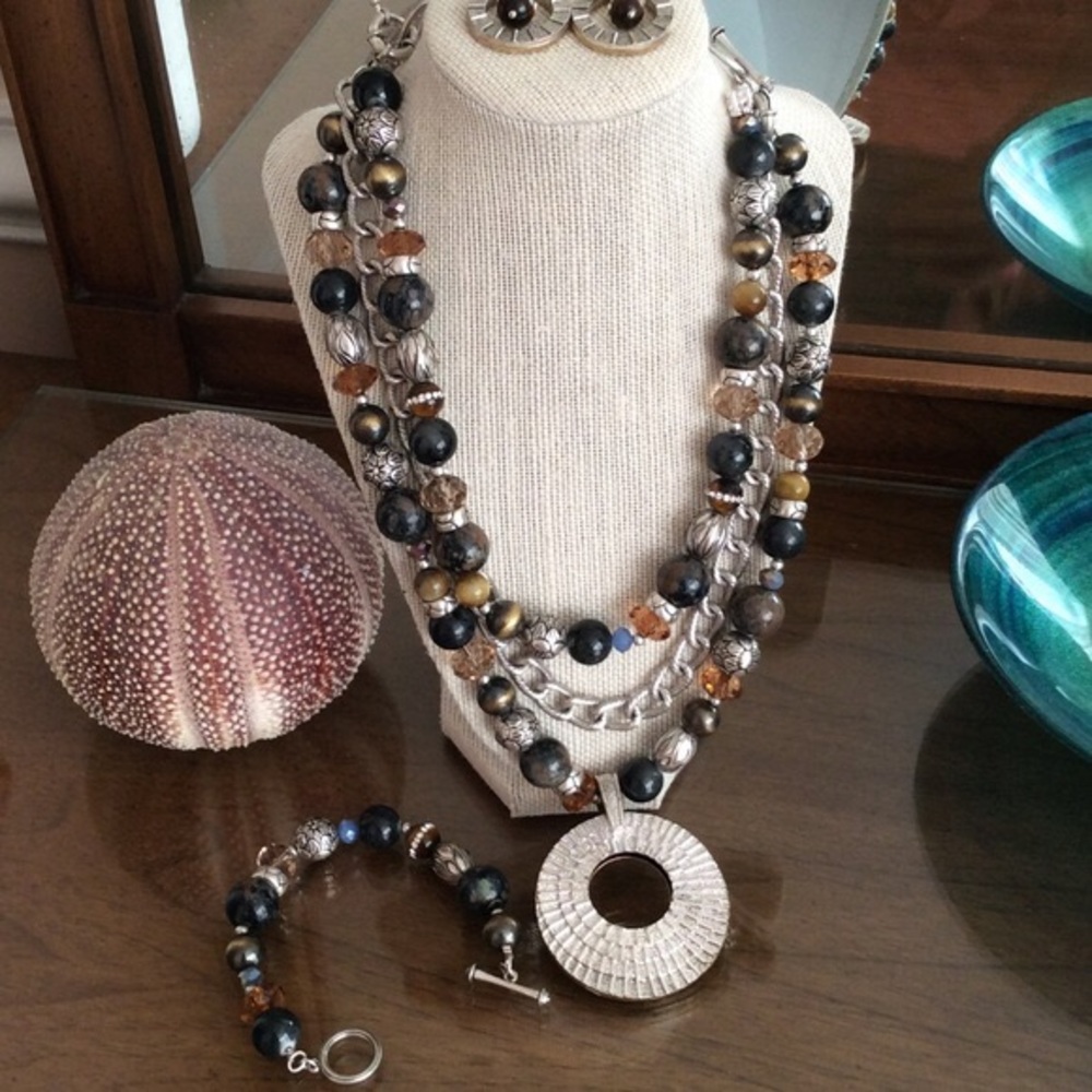 Top Notch Statement Necklace w/ Bracelet